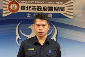 公車刷卡機故障引發口角 士林警速到場制止捍衛乘車安全 公車刷卡機故障引發口角 士林警速到場制止捍衛乘車安全