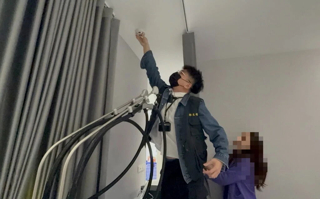 醫美偷拍零容忍　新北開鍘愛爾麗3診所勒令停業6個月　衛生局 ：光澤也會重罰
