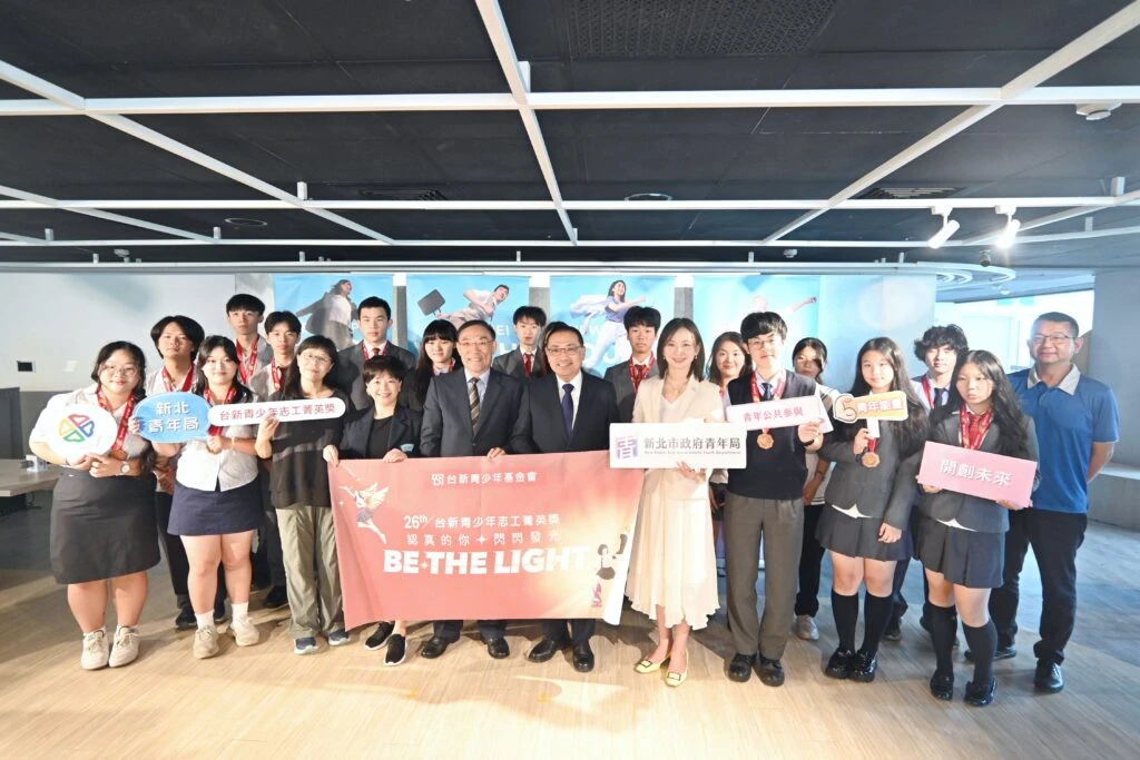 侯友宜表揚青少年志工 　盛讚「新北之光」用行動改變世界