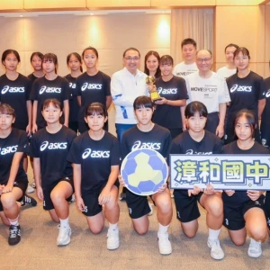 新北漳和女子手球再登全國之巔 衛冕師生手球錦標賽四連霸
