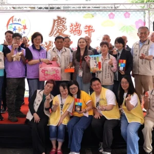 贈北海岸低收家庭關懷金及物資　淡水區關懷弱勢協會持續19年端午節送溫馨