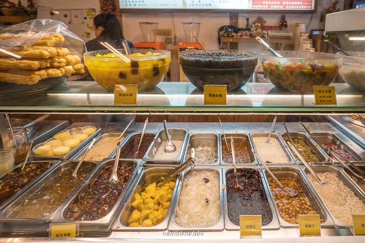 【水龜伯古早味】北投豆花冰店.招牌黑糖燒麻糬 【水龜伯古早味】北投豆花冰店.招牌黑糖燒麻糬
