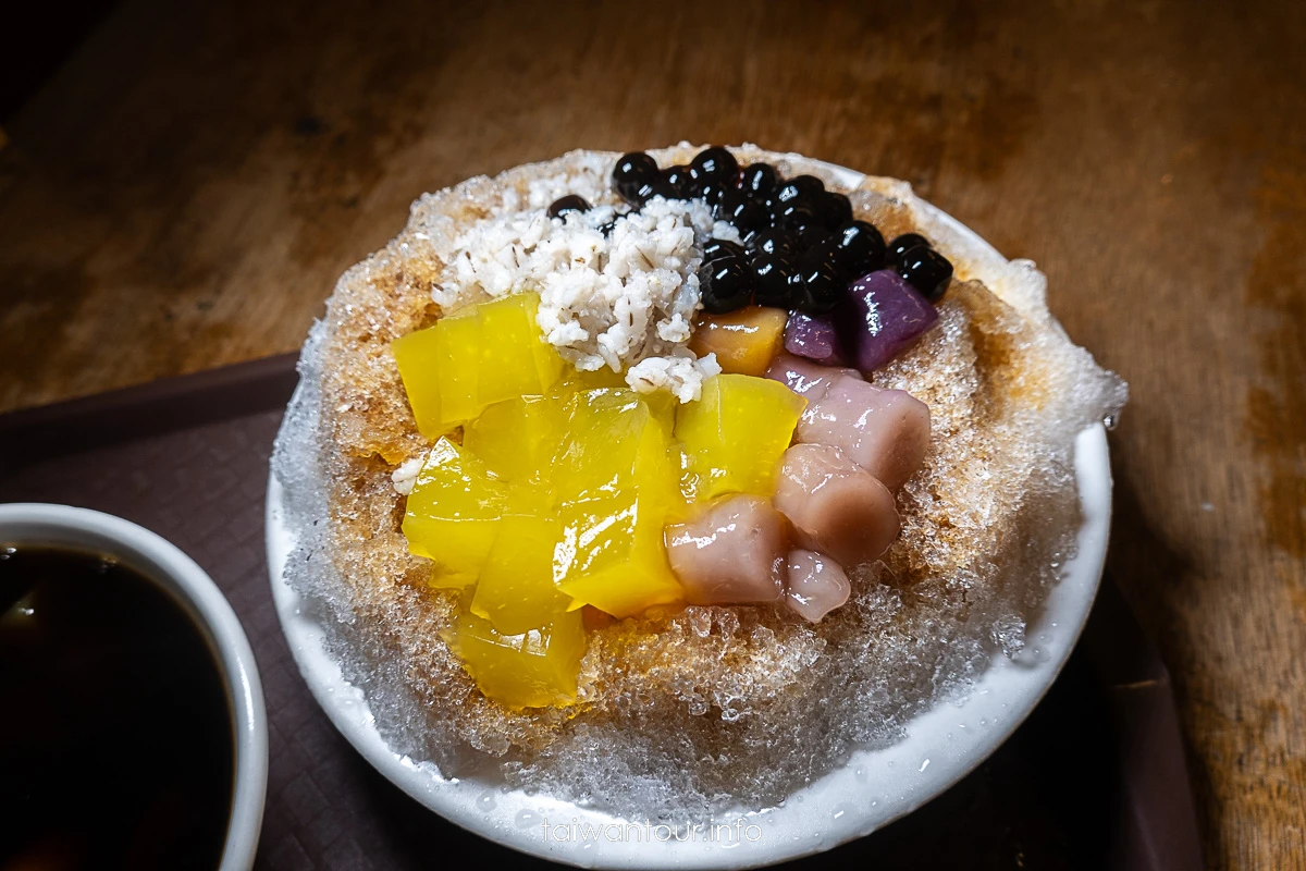 【水龜伯古早味】北投豆花冰店.招牌黑糖燒麻糬 【水龜伯古早味】北投豆花冰店.招牌黑糖燒麻糬