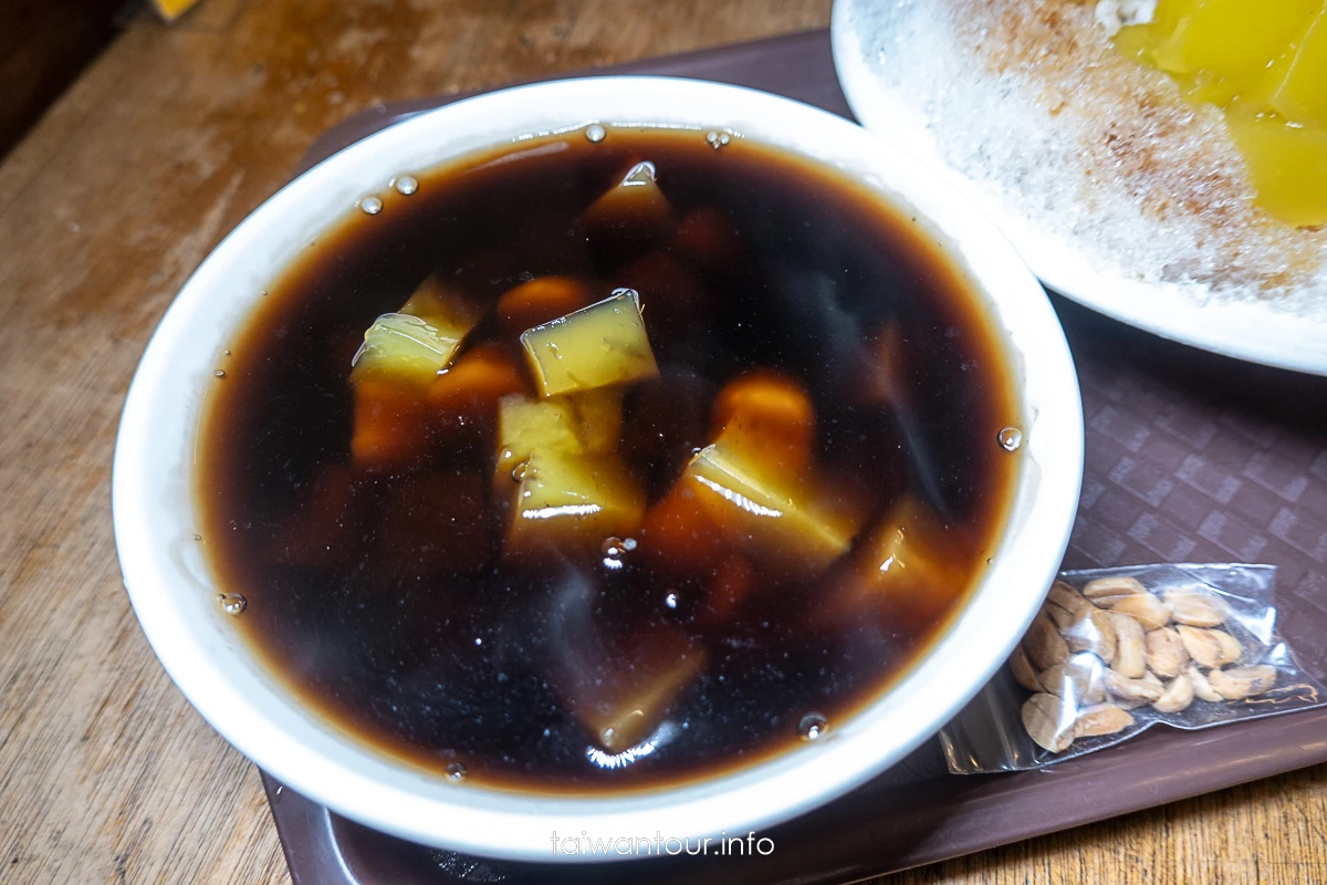 【水龜伯古早味】北投豆花冰店.招牌黑糖燒麻糬