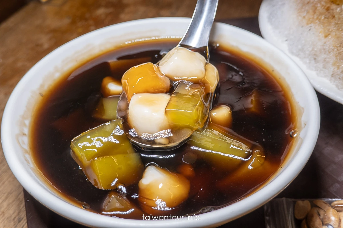 【水龜伯古早味】北投豆花冰店.招牌黑糖燒麻糬 【水龜伯古早味】北投豆花冰店.招牌黑糖燒麻糬