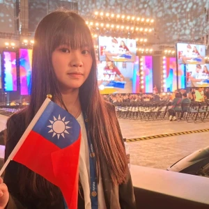 熱心公益放眼國際　二信高中應英科呂亞靜參與扶輪世界年會展現青年軟實力