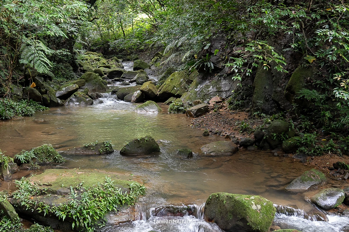 【大溝溪溪畔步道.圓覺瀑布】台北景點推薦內湖親子旅遊秘境.交通 【大溝溪溪畔步道.圓覺瀑布】台北景點推薦內湖親子旅遊秘境.交通