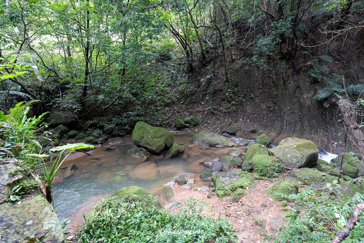 【大溝溪溪畔步道.圓覺瀑布】台北景點推薦內湖親子旅遊秘境.交通 【大溝溪溪畔步道.圓覺瀑布】台北景點推薦內湖親子旅遊秘境.交通