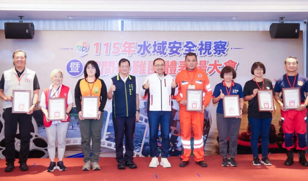 侯友宜視察淡水河水域救援演練　表揚救難團體感謝民團共同守護水域安全