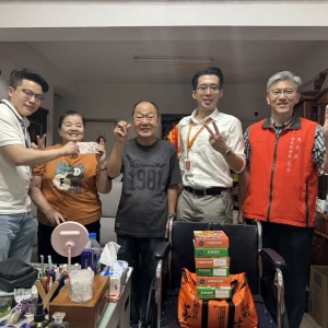 端午送暖！欣屏天然氣、外語吧、以諾法律事務所攜手關懷屏東榮民眷