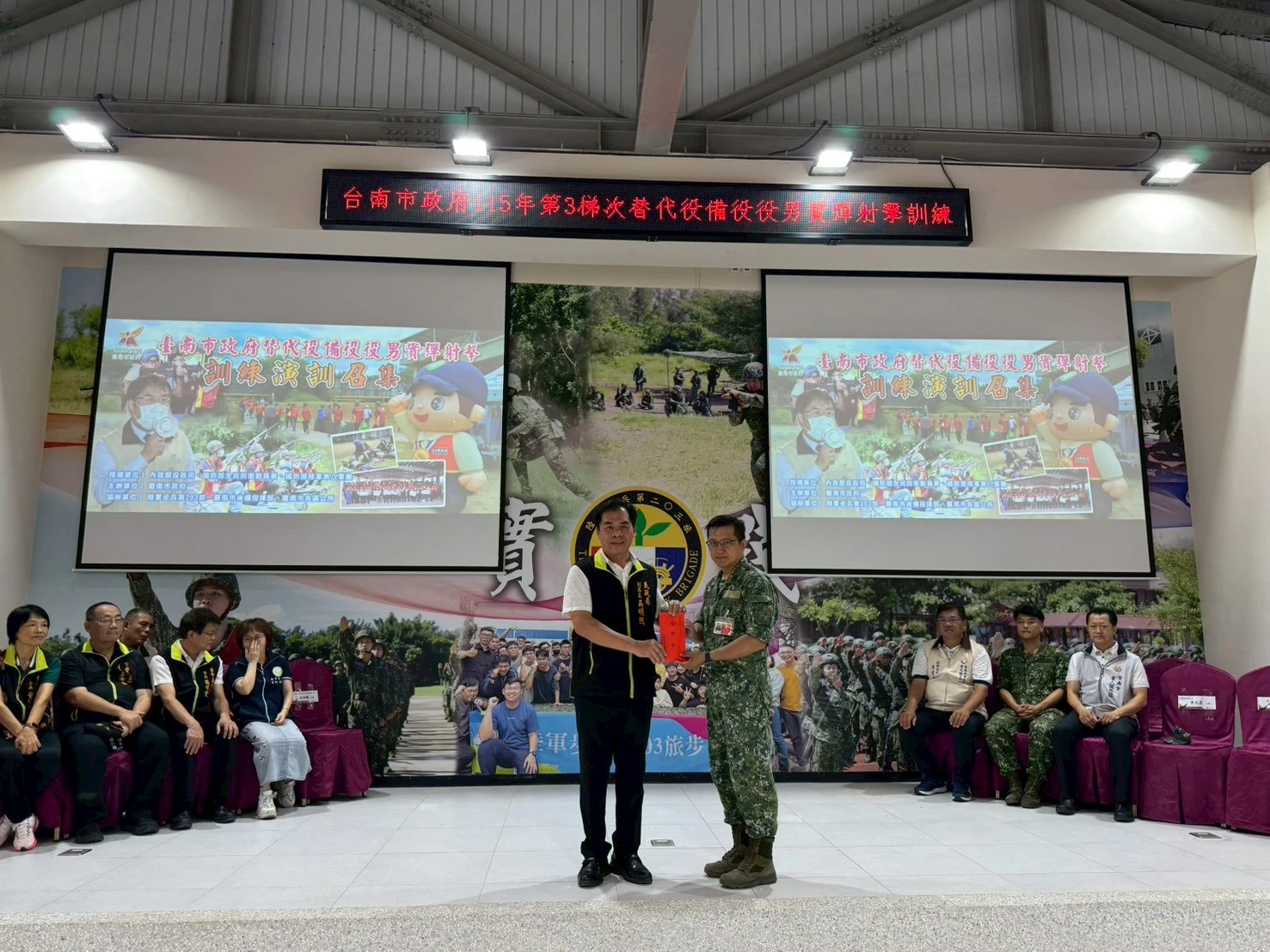 做役男堅實後盾  台南市府攜手軍服站 慰問替代役射擊演訓