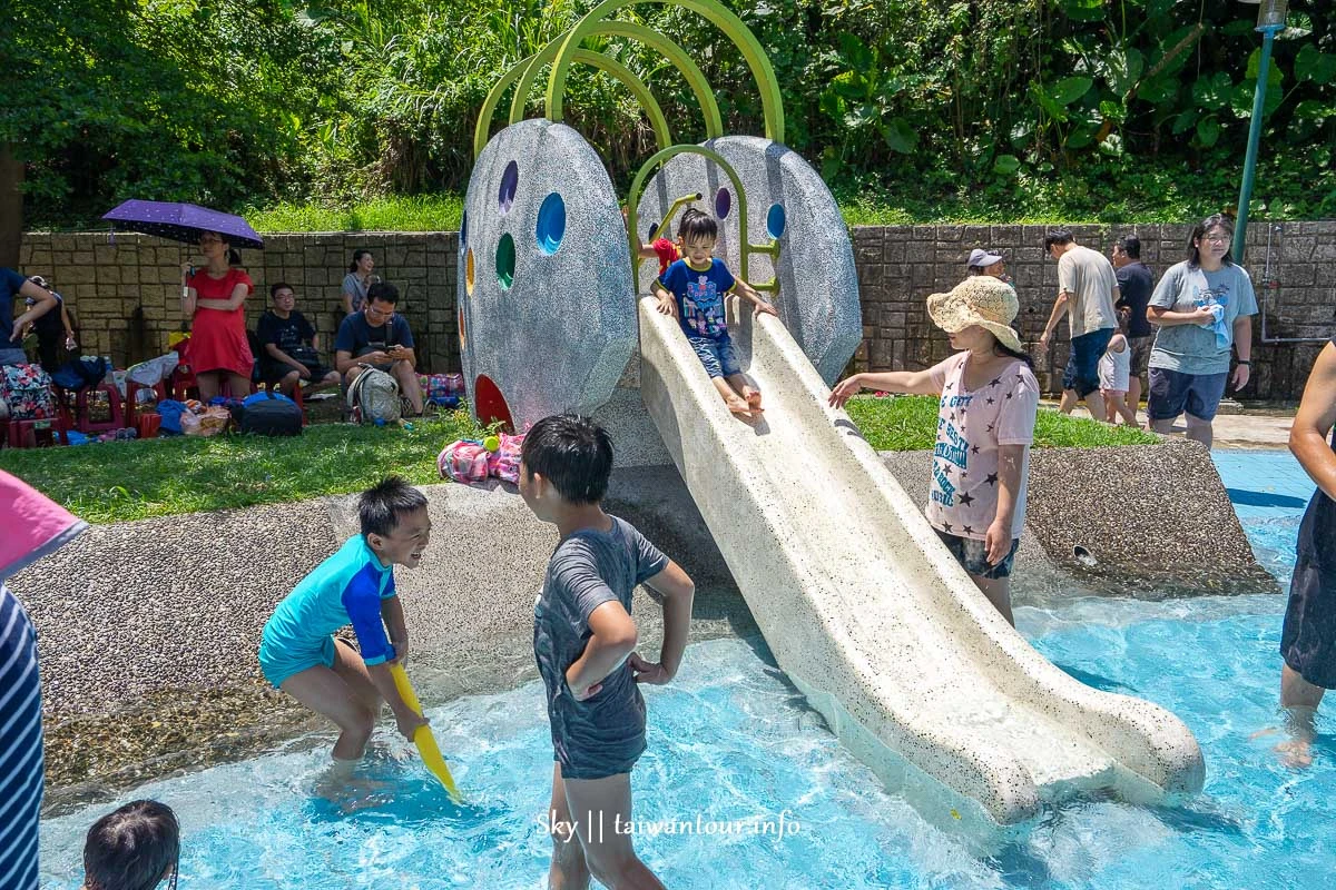 2026基隆免費玩水【暖暖親水公園2.0】升級！開放時間/噴水時段/交通停車攻略
