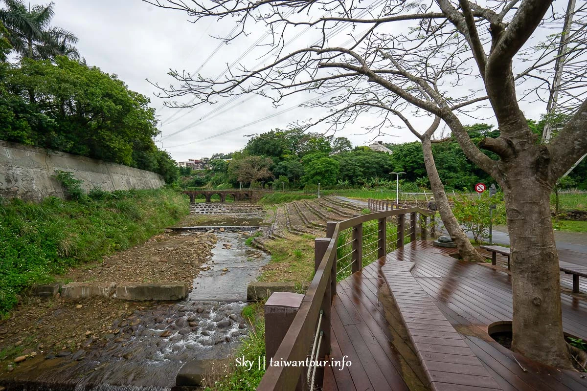 【大平紅橋步道】桃園親子玩水景點.油桐花.交通怎麼去.停車場 【大平紅橋步道】桃園親子玩水景點.油桐花.交通怎麼去.停車場