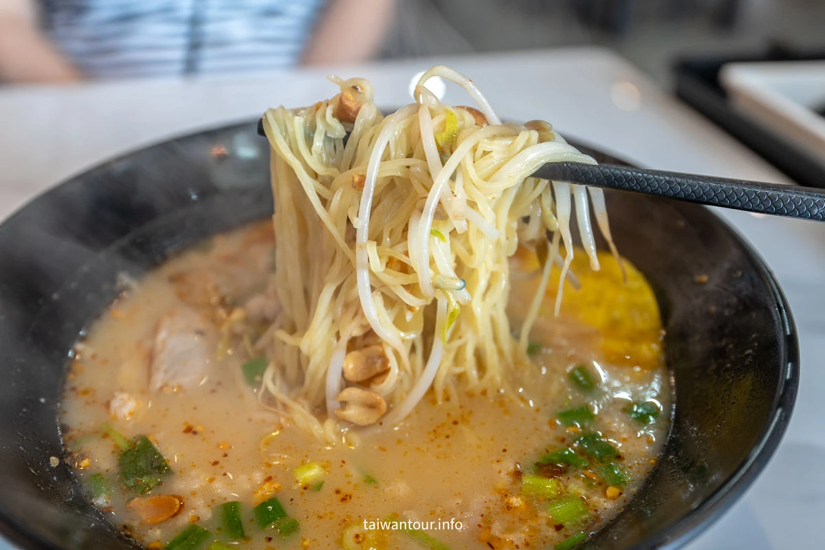 【姆加塔泰式料理】大園美食推薦.月亮蝦餅.河粉