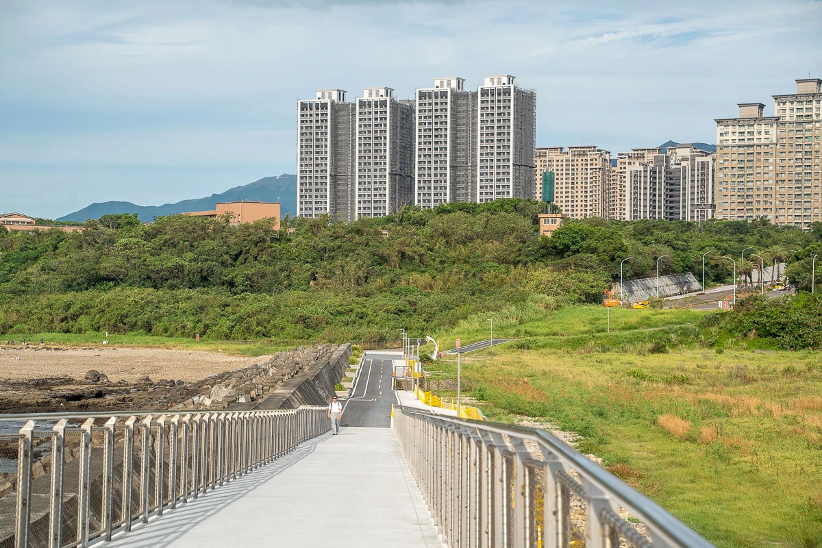 【觀海長堤自行車道】淡海新市鎮.追電影《想見你》同款夕陽 【觀海長堤自行車道】淡海新市鎮.追電影《想見你》同款夕陽