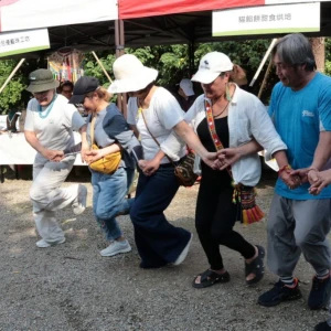 買野菜、喝秘豆湯、跳圍舞　新北原民局《Lipahak野菜好市》三峽開市