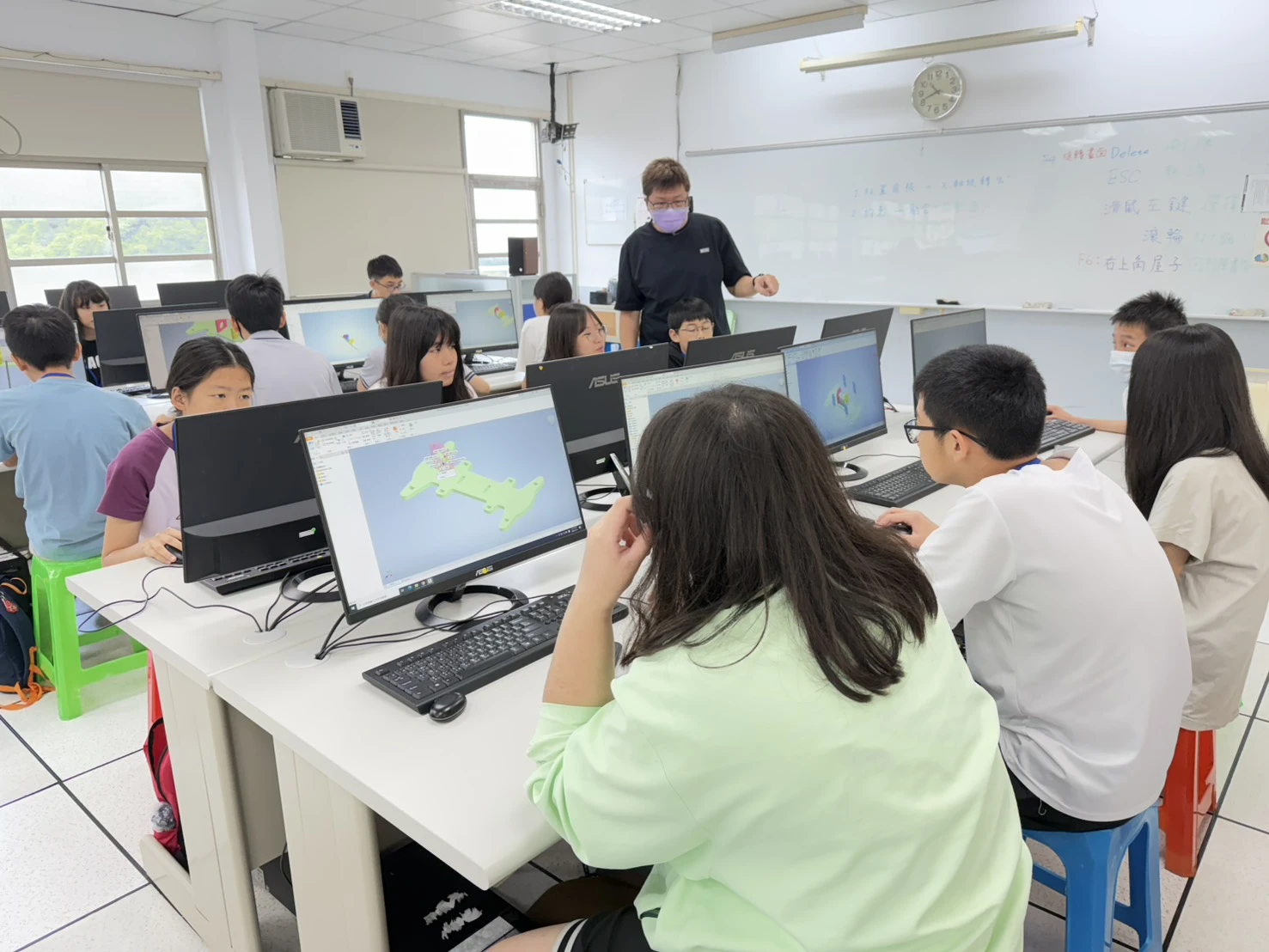 二信高中國中生涯發展教育暨技職試探營隊開跑