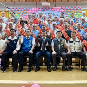 巍巍父愛綿延不息 板橋、瑞芳、林口、金山表揚模範父親　提前祝福爸爸們父親節快樂