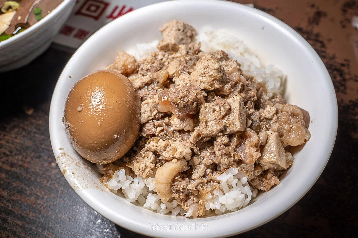 【小醬臭豆腐古早麵】埔里美食推薦.臭豆腐滷肉飯 【小醬臭豆腐古早麵】埔里美食推薦.臭豆腐滷肉飯