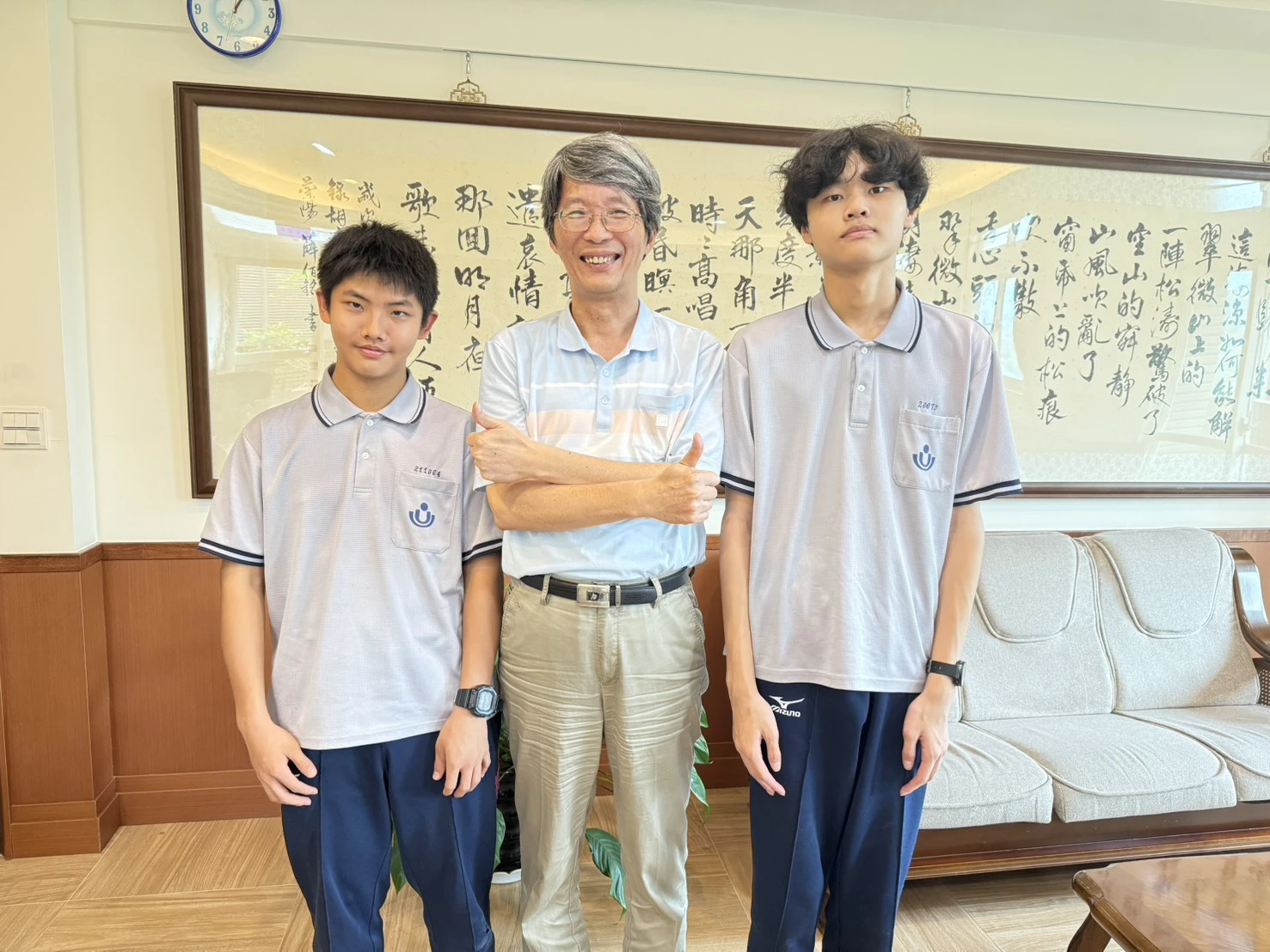 王丞博、張睿予5A9+穩上建中選擇直升二信高中　校長接見勉勵