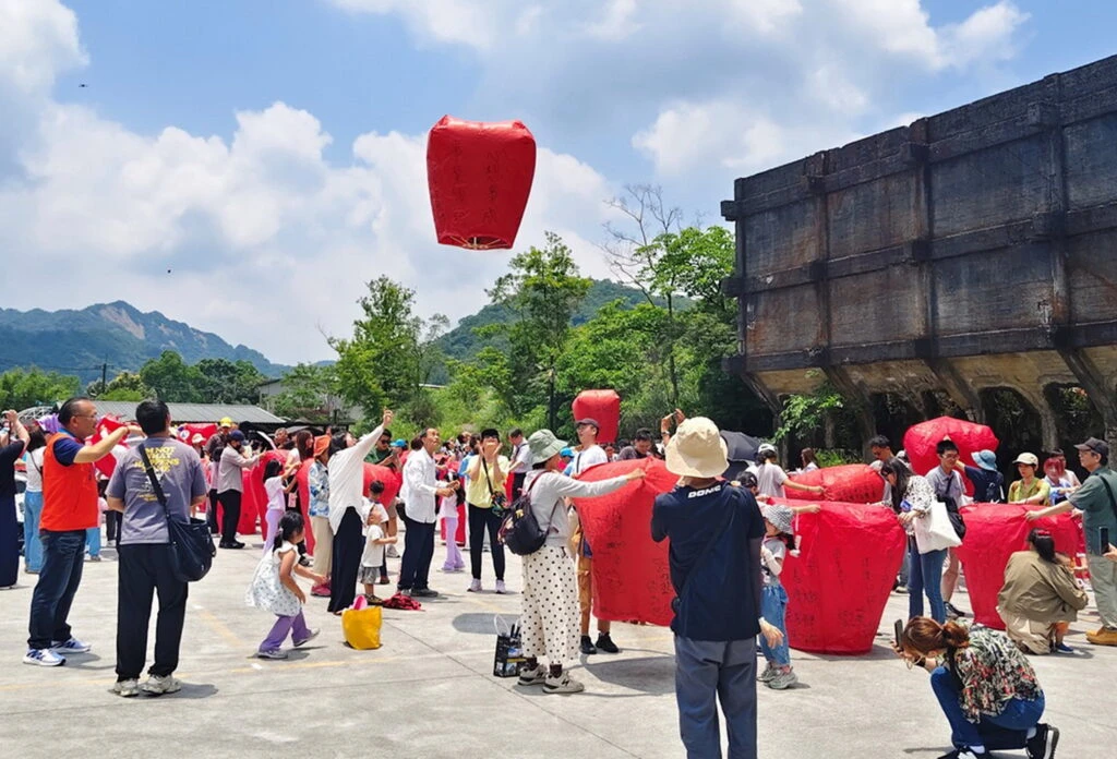 平溪地區火災保險補助正式上路 最高補助2萬元守護居民與商家財產安全 平溪地區火災保險補助正式上路 最高補助2萬元守護居民與商家財產安全