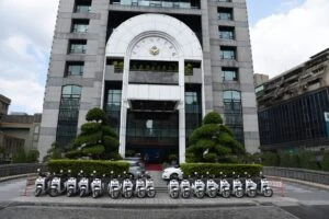 北市警偵防車車款 車牌隨機變換 降低辨識風險 北市警偵防車車款 車牌隨機變換 降低辨識風險