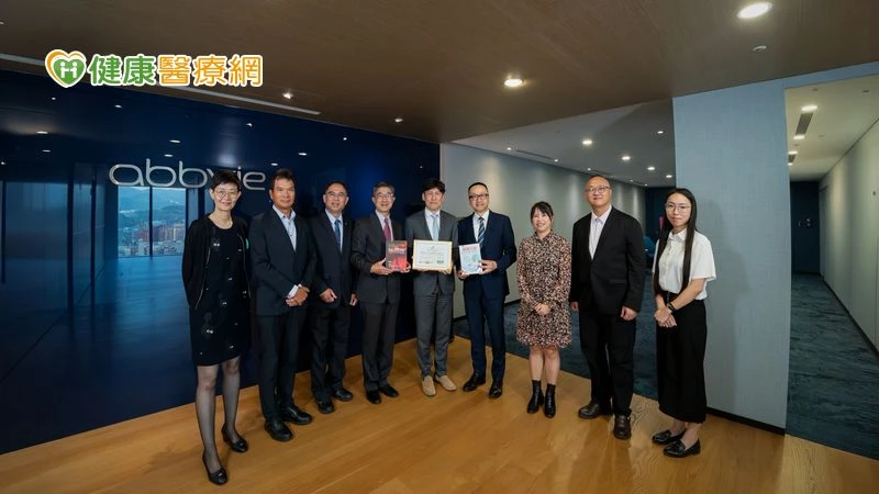 台灣藥品行銷暨管理協會(TPMMA)於1991年成立,數十年來與台灣的醫藥環境共同改變成長,匯集了商、政、學界各方專家,TPMMA對台灣藥品行銷暨管理的技術、人才、資訊、學術,不斷參與、改進、培養及提升。