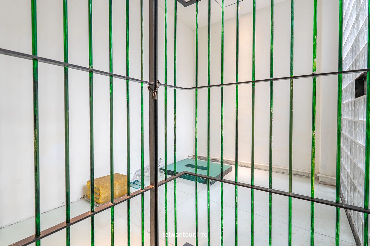 【新竹玻璃工藝博物館】全台唯一的玻璃之都,連「玻璃監禁室」都搬出來啦! 【新竹玻璃工藝博物館】全台唯一的玻璃之都,連「玻璃監禁室」都搬出來啦!