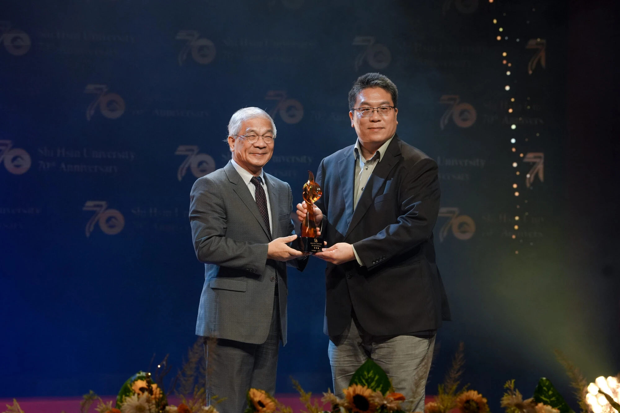 世新觀光系50年首位！李奇嶽獲世新傑出校友殊榮