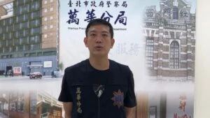 屢次接獲檢舉 萬華警持搜索票執行 屢次接獲檢舉 萬華警持搜索票執行