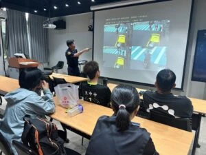 掌握  關鍵一秒  聚焦日常用路與防禦駕駛