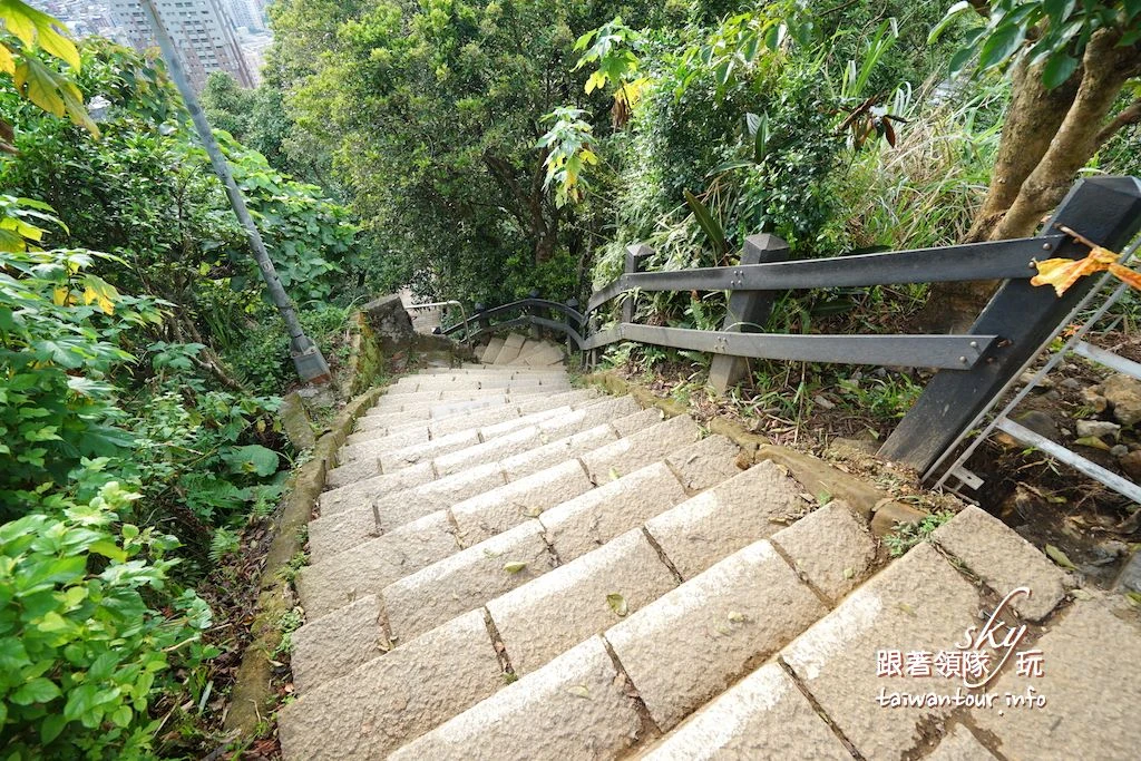 【象山步道】台北景點推薦信義區一線天.大石壁親子步道
